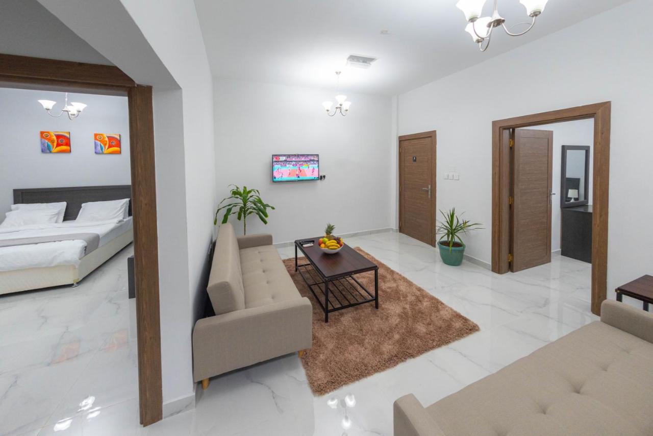 אל האד Al Sqlawi Hotel Apartment מראה חיצוני תמונה