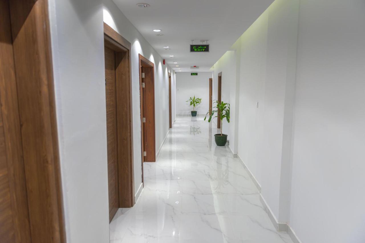 אל האד Al Sqlawi Hotel Apartment מראה חיצוני תמונה
