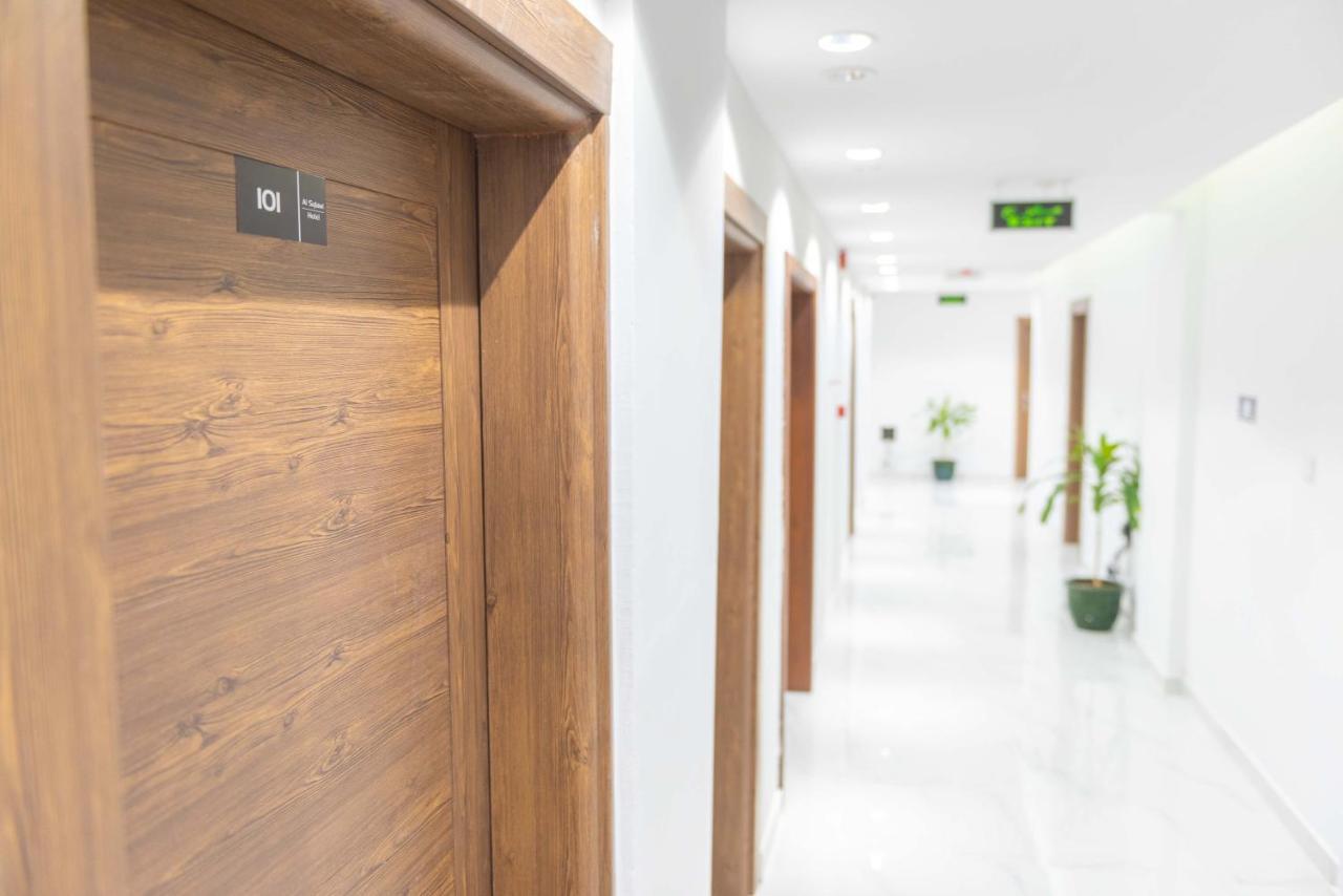 אל האד Al Sqlawi Hotel Apartment מראה חיצוני תמונה